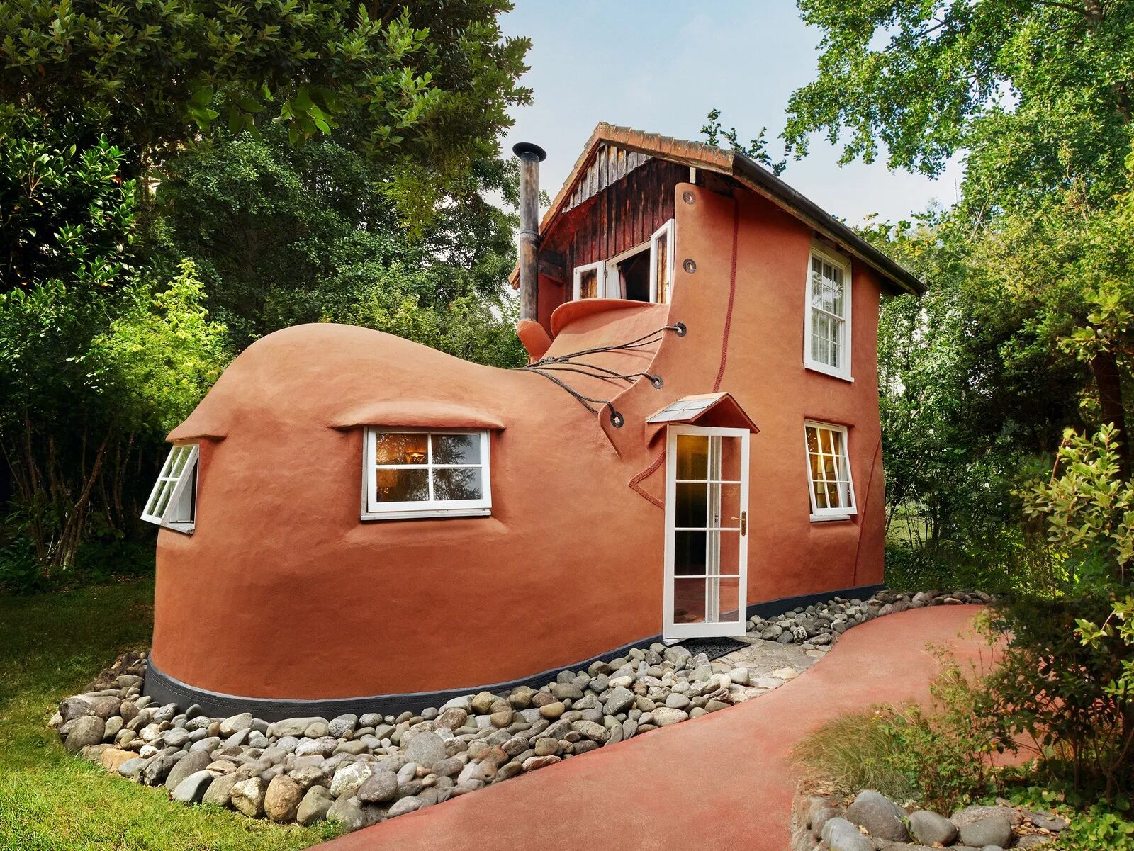 Picture of Airbnb