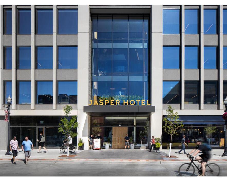 Picture of Jasper Hotel