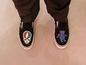Groom's Shoes With Designs Inspired by the Grateful Dead