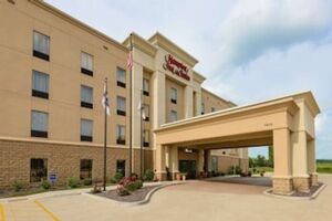 Picture of Hampton Inn & Suites Peoria at Grand Prairie IL