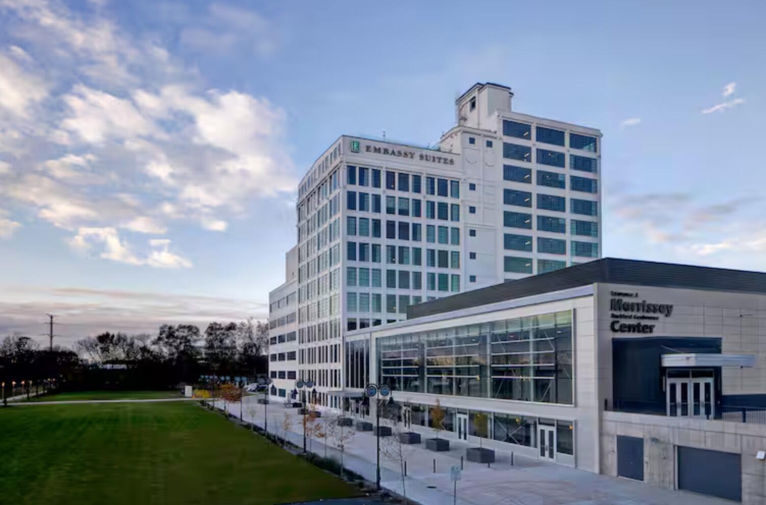 Picture of Embassy Suites by Hilton Rockford Riverfront