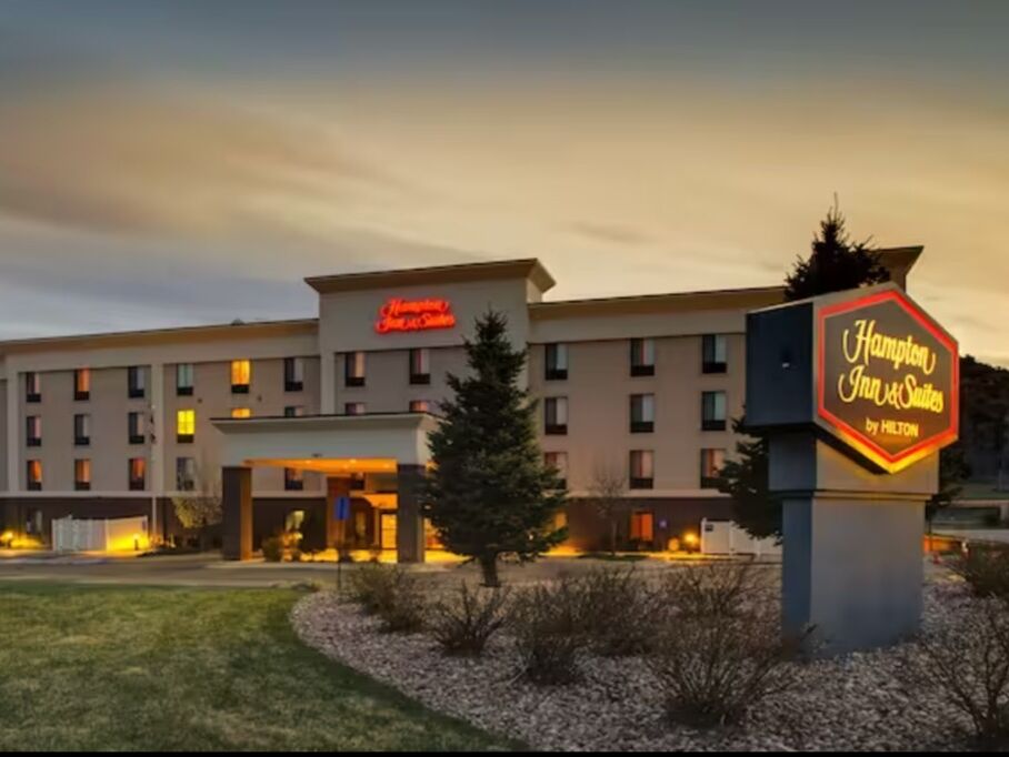 Picture of Hampton Inn & Suites
