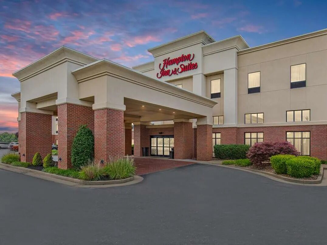 Picture of Hampton Inn & Suites Madisonville