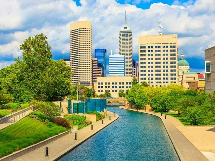 Picture of Canal downtown