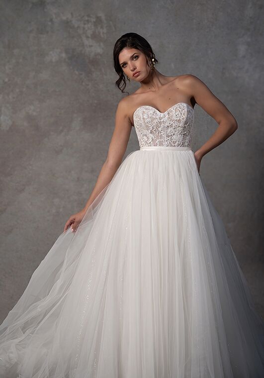 Essense of Australia D4133 Ball Gown Wedding Dress - 2