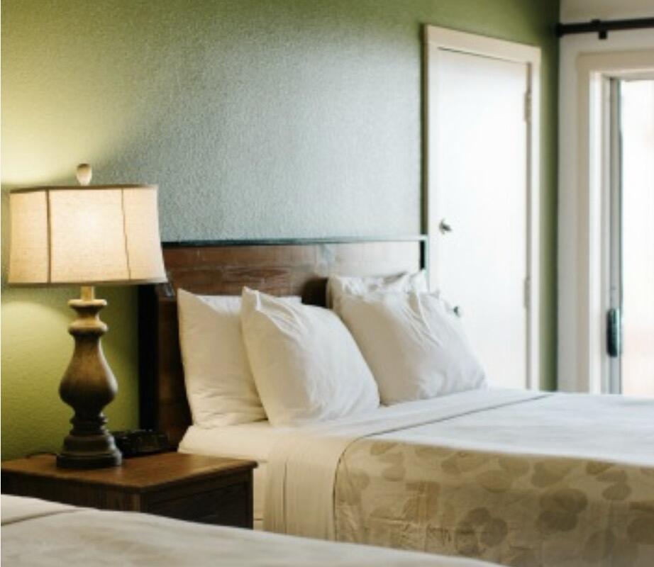 Picture of Brown County Inn