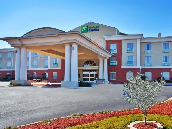 Picture of Holiday Inn Express & Suites Thomasville, an IHG Hotel