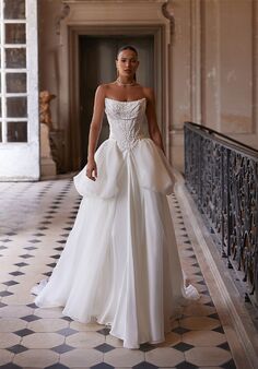 Val Stefani Belladonna Mermaid and Trumpet Wedding Dress