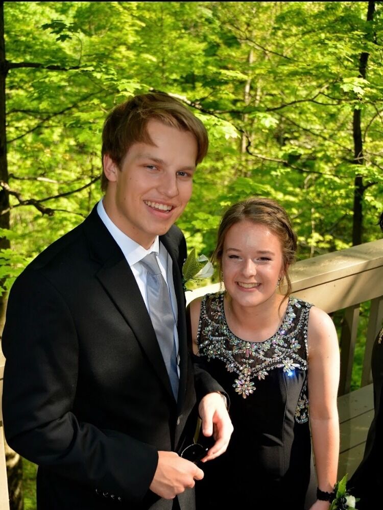 Picture of Highschool Sweethearts