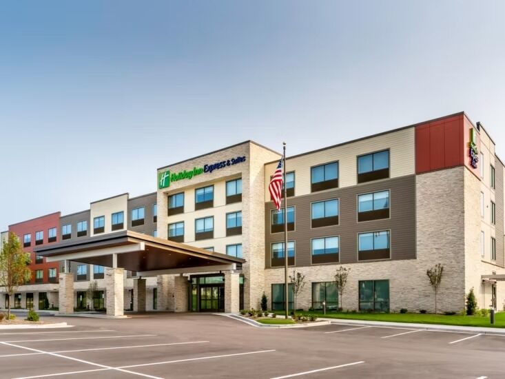 Picture of Holiday Inn Express & Suites-Milwaukee/West Allis