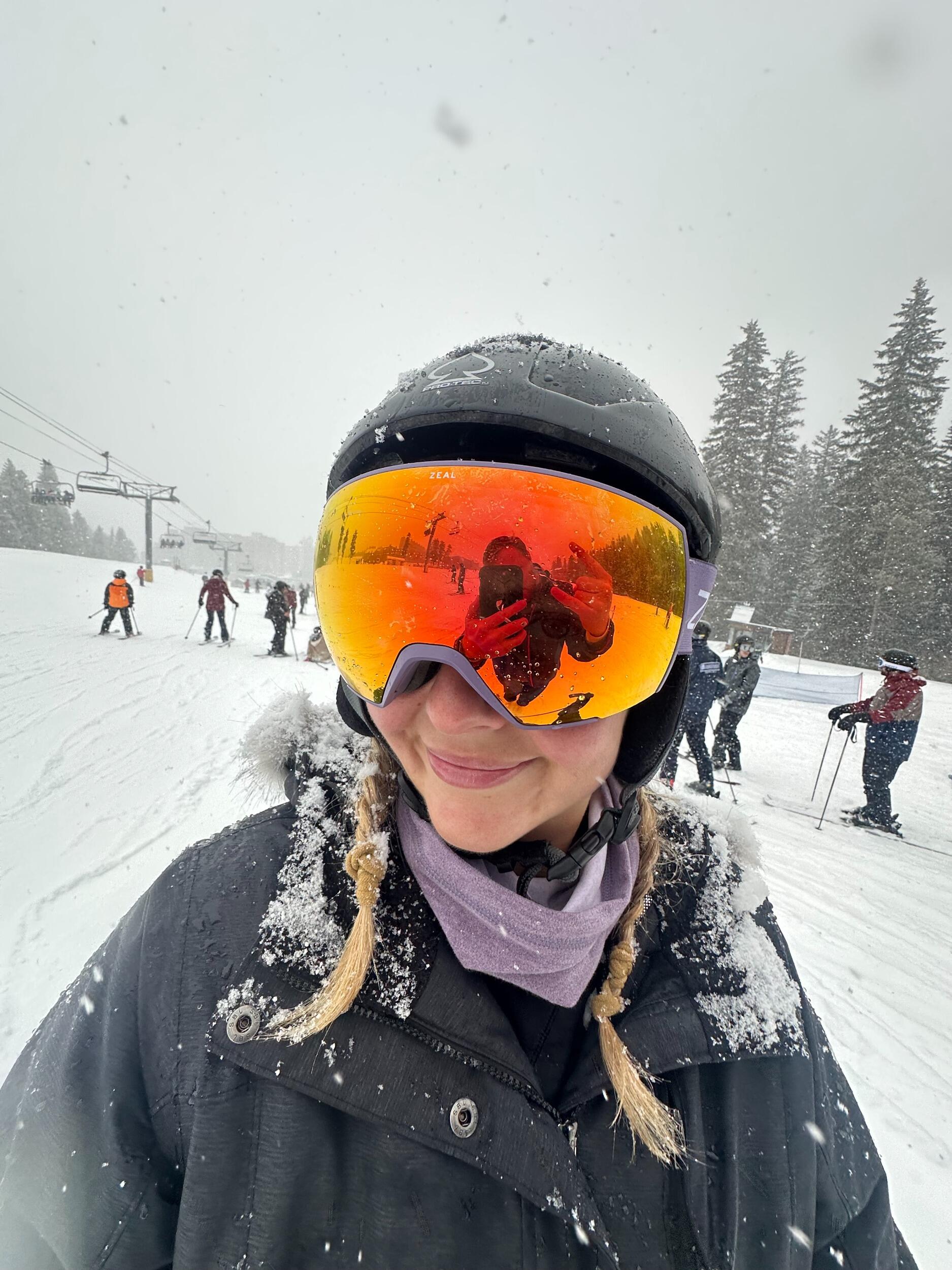 Trip to Breckenridge.
Rebekah's first time skiing! 
(Peep Ryan in the goggles)