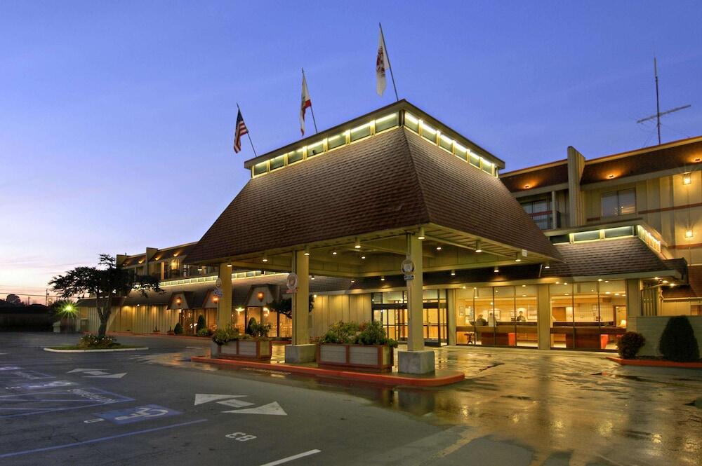 Picture of Red Lion Hotel Eureka