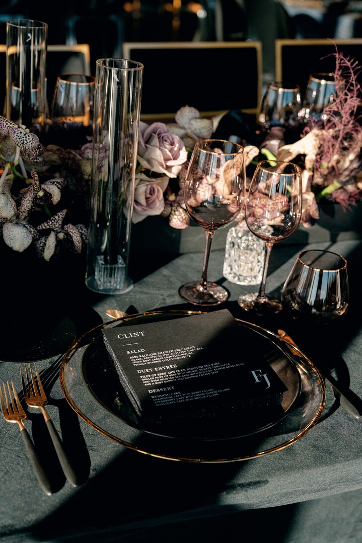 Modern Black Details for Reception Place Setting