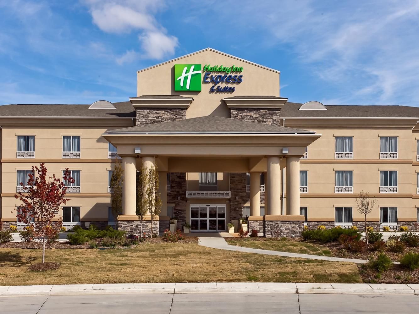 Picture of Holiday Inn Express & Suites Newton, an IHG Hotel
