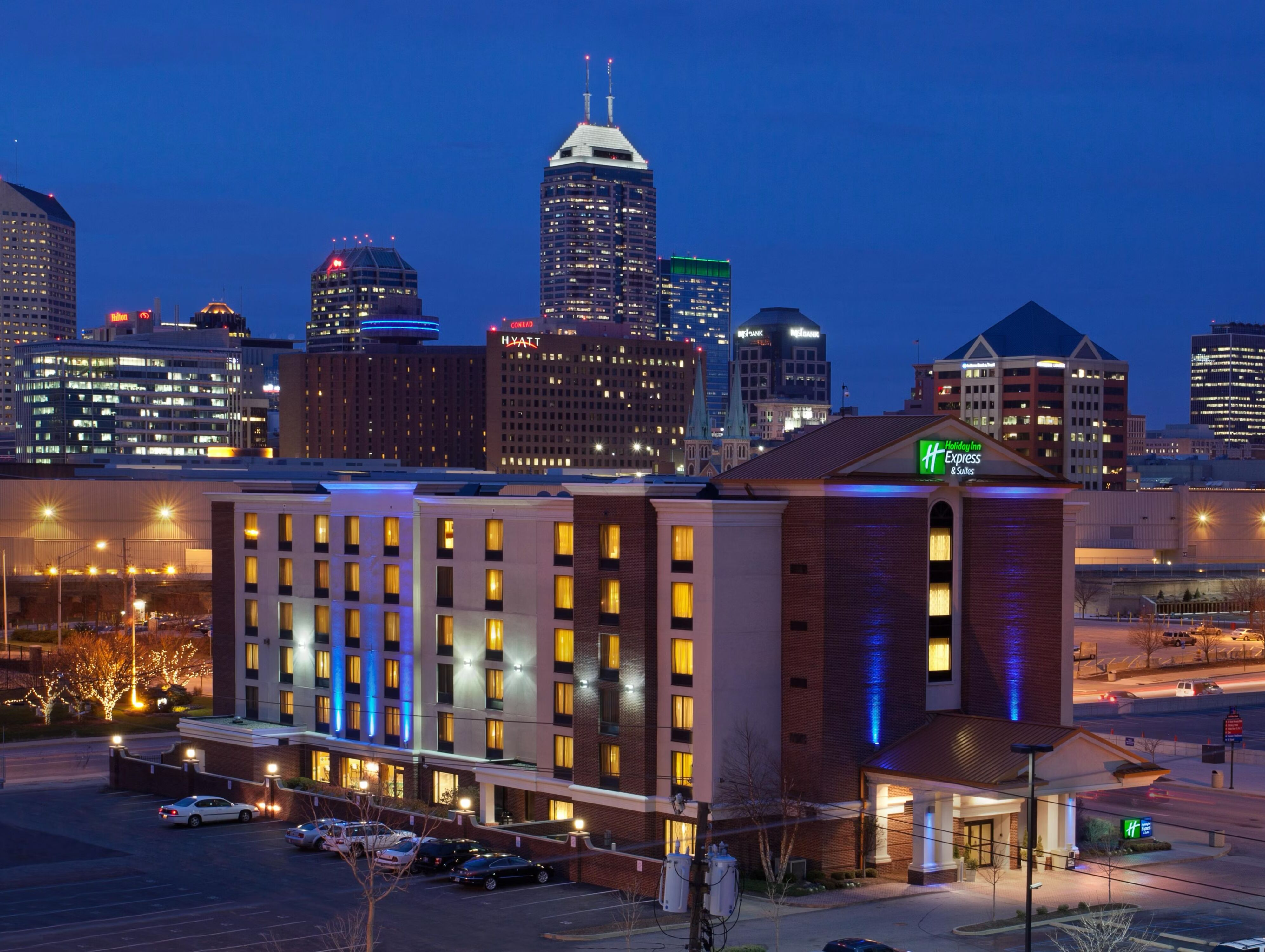 Picture of Holiday Inn Express Hotel & Suites Indianapolis Dtn-Conv Ctr, an IHG Hotel