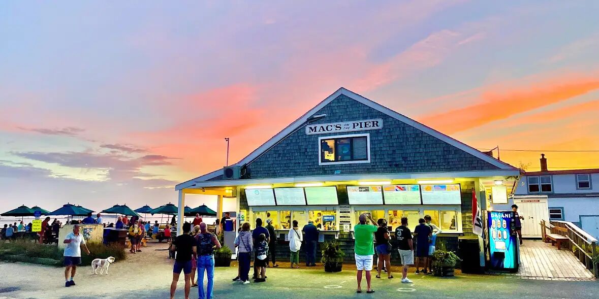 Picture of Mac's On The Pier