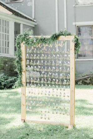 Geometric Air Plant Escort Card Display