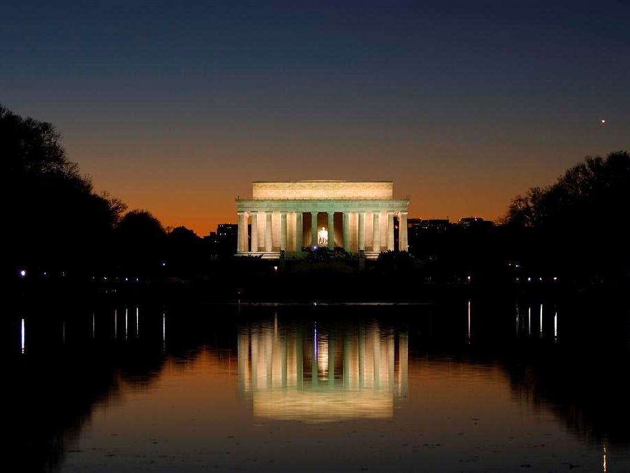 Picture of Lincoln Memorial