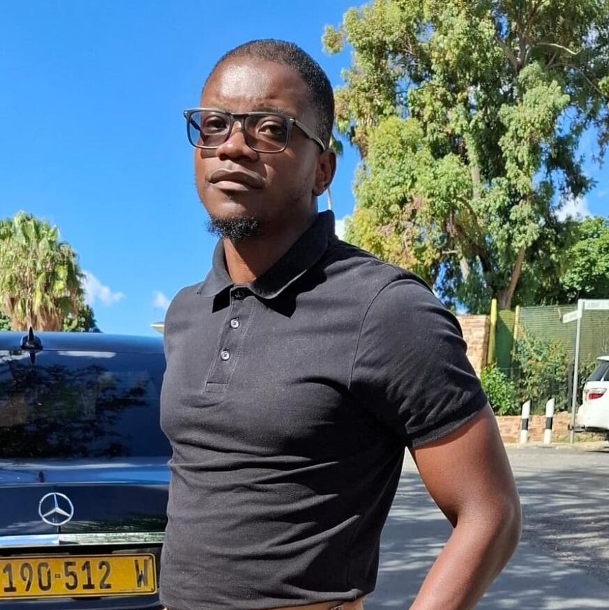 Lance Kampungu 