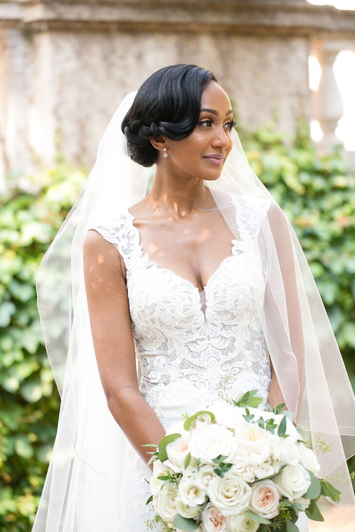 Bride at Wedding at The Ivy Room at Tree Studios in Chicago, Illinois