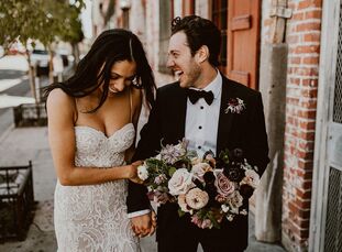 Initially, Renahy Young (29 and a writer) and Lon Levy (30 and a portfolio manager) planned to marry at Lon’s childhood home (it was even on their sav