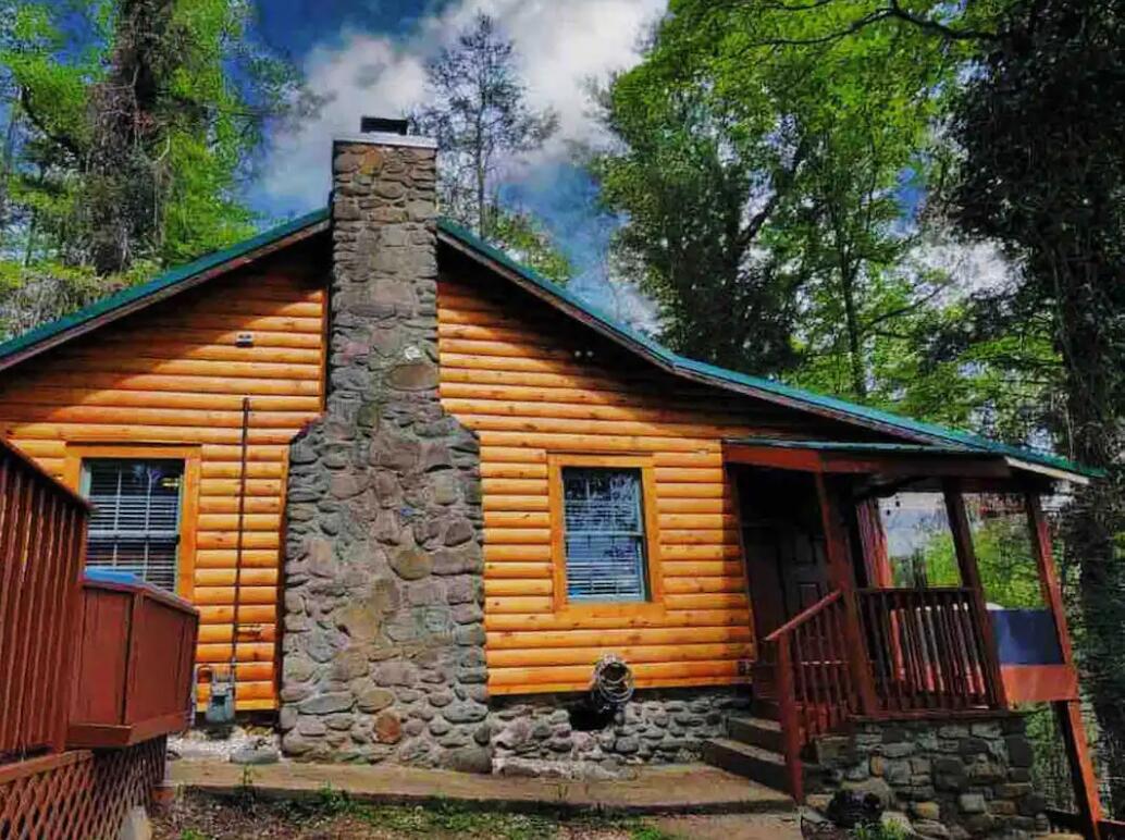 Picture of Getaway Cabin in Downtown Gatlinburg