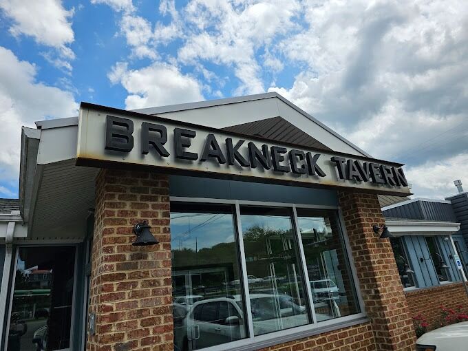 Picture of Breakneck Tavern