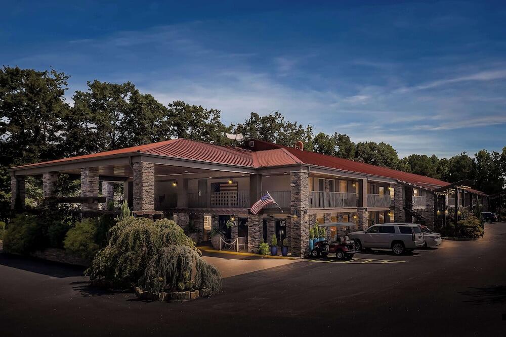 Picture of Best Western Braselton Inn