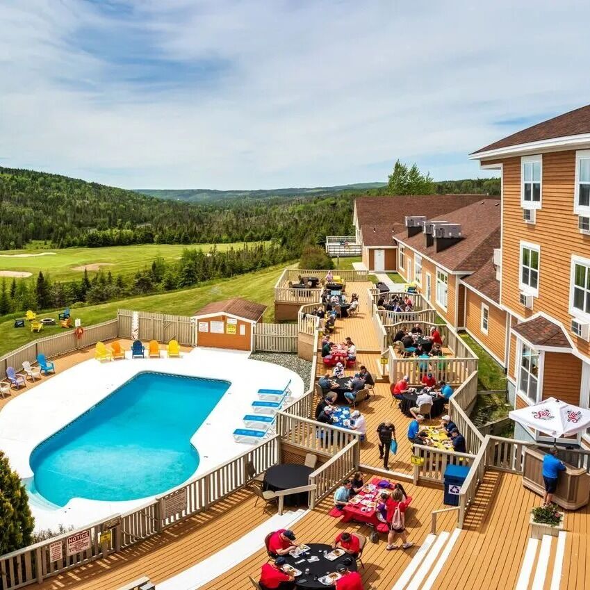 Picture of Enjoy golf or sit poolside!