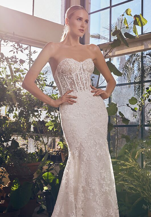 Casablanca Bridal Style 2529 Gigi Fit-and-Flare Wedding Dress - 3