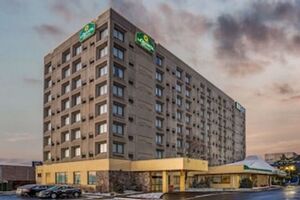 Picture of La Quinta Inn & Suites by Wyndham New Haven