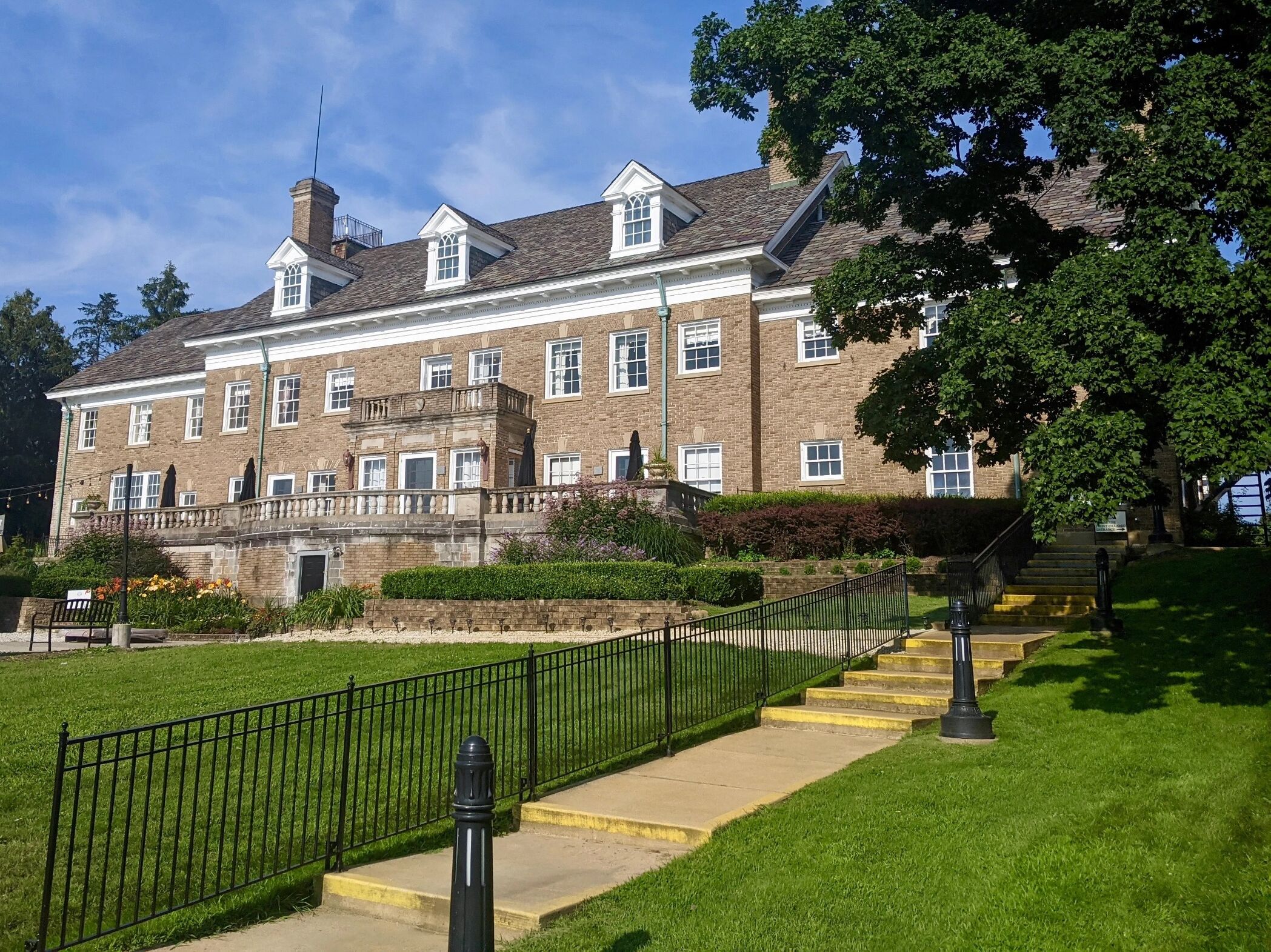 Picture of The Felt Estate