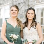 Annie Stom (Zoe's Sister-in-Law)