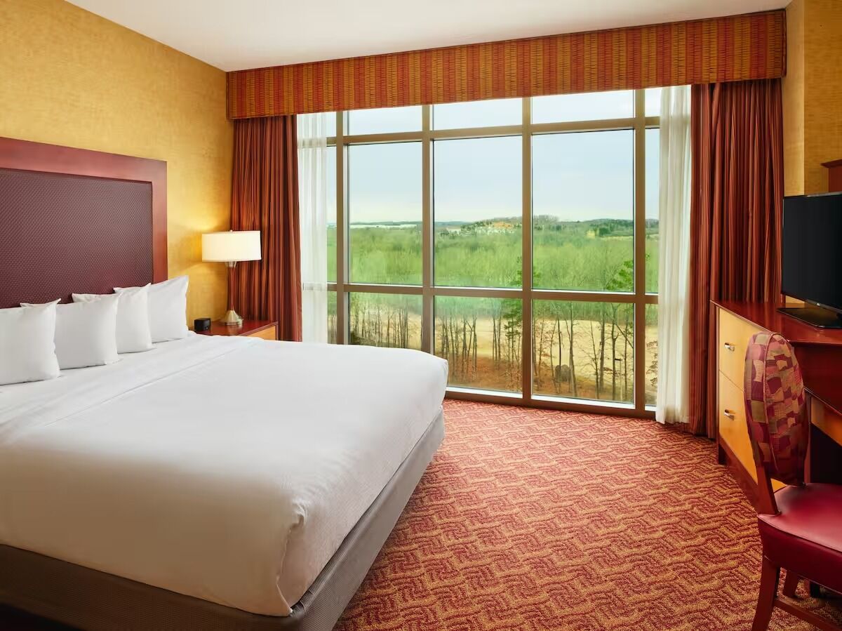 Picture of Embassy Suites by Hilton Charlotte Concord Golf Resort & Spa