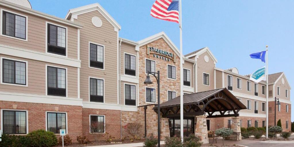 Picture of Staybridge Suites Milwaukee West-Oconomowoc, an IHG Hotel