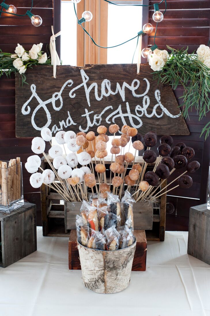 "Our cocktail hour was unique since we were keeping some non-drinkers in mind," says Jemma. "We set up a really fun hot chocolate bar, complete with different toppings and items for dipping."