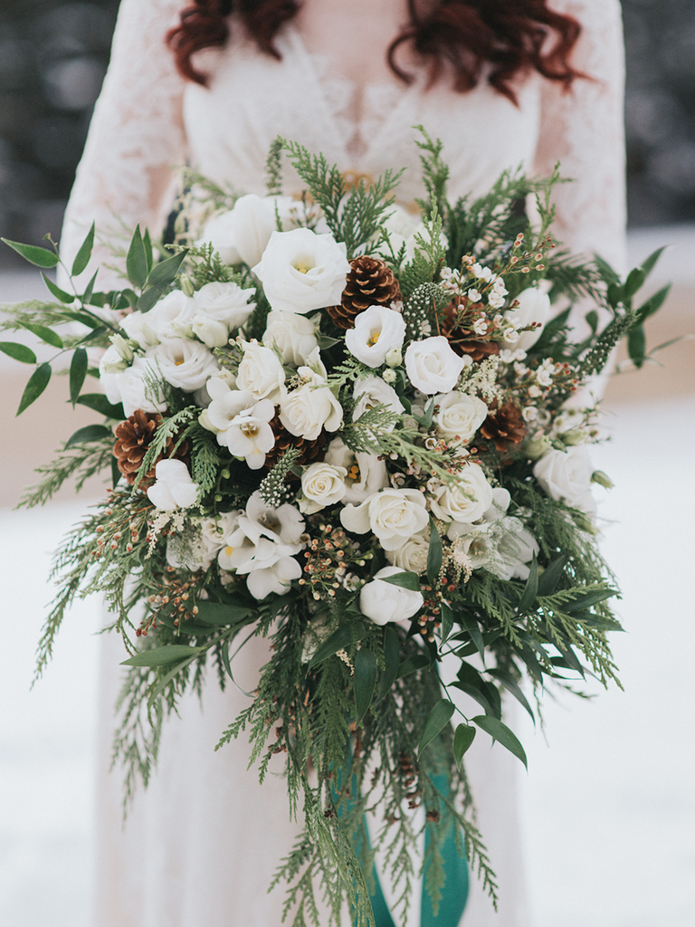 winter bouquet flowers wedding