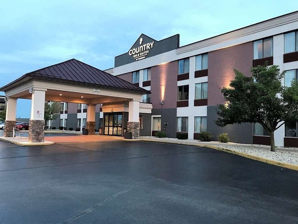 Picture of Country Inn & Suites by Radisson, Mt. Pleasant-Racine West, WI