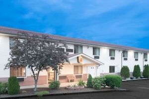 Picture of Super 8 by Wyndham Augusta