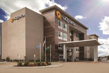 Picture of La Quinta Inn & Suites by Wyndham Burlington