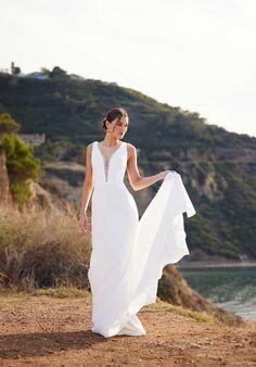 Essense of Australia D3763 Column Wedding Dress