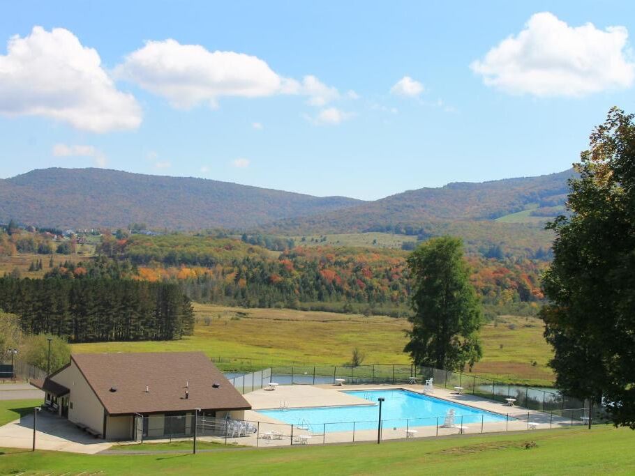 Picture of Outdoor Scenic Pool 
