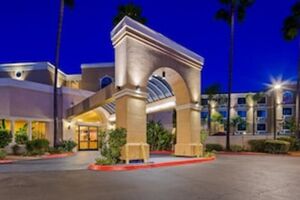 Picture of Best Western Escondido Hotel