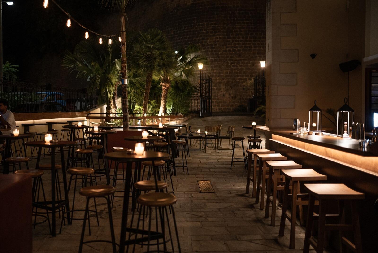 Picture of Synapsis - Gathering Bar