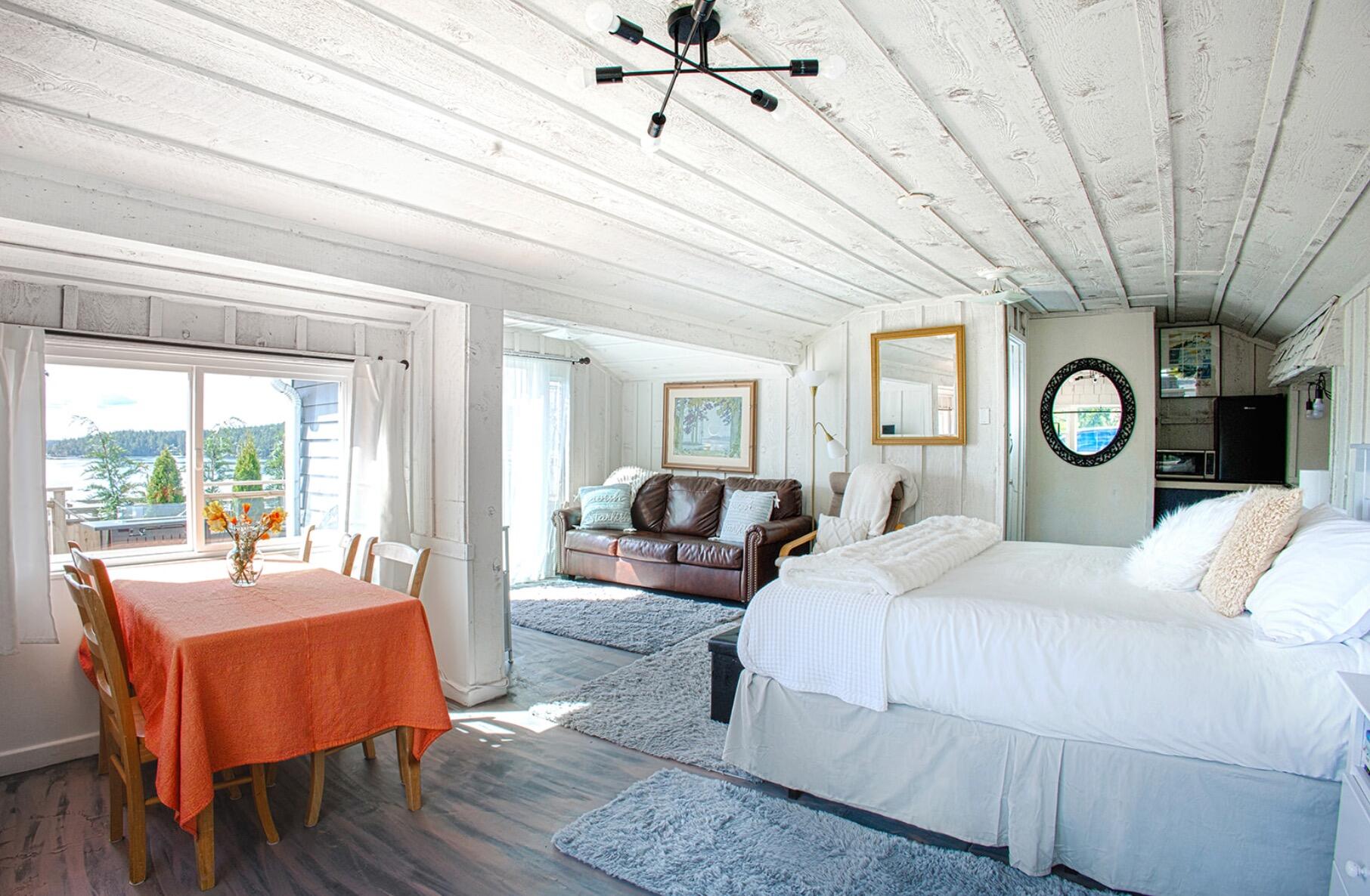 Picture of The Landing at Orcas Island | Villas | Waterfront | Sauna | Hotel