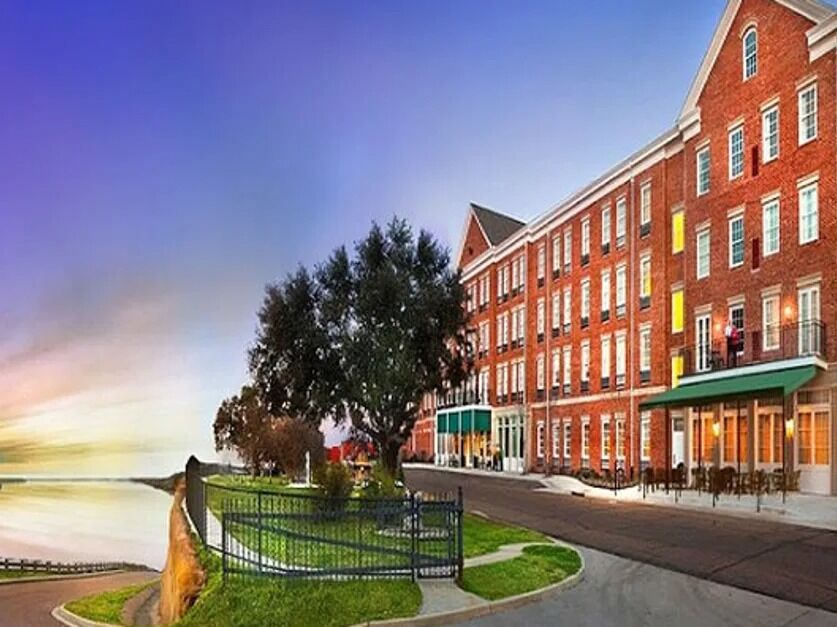 Picture of Natchez Grand Hotel
