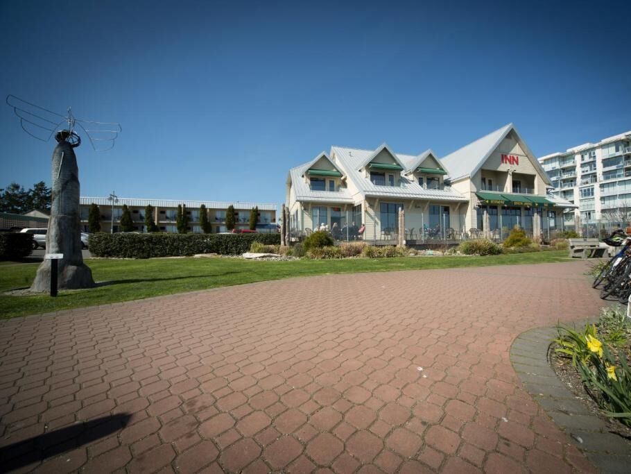 Picture of Sidney Waterfront Inn & Suites
