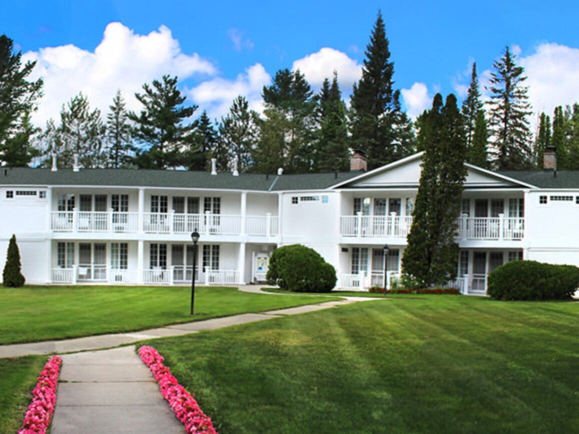 Picture of Colonial Inn
