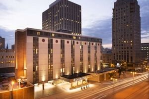 Picture of DoubleTree by Hilton Milwaukee Downtown