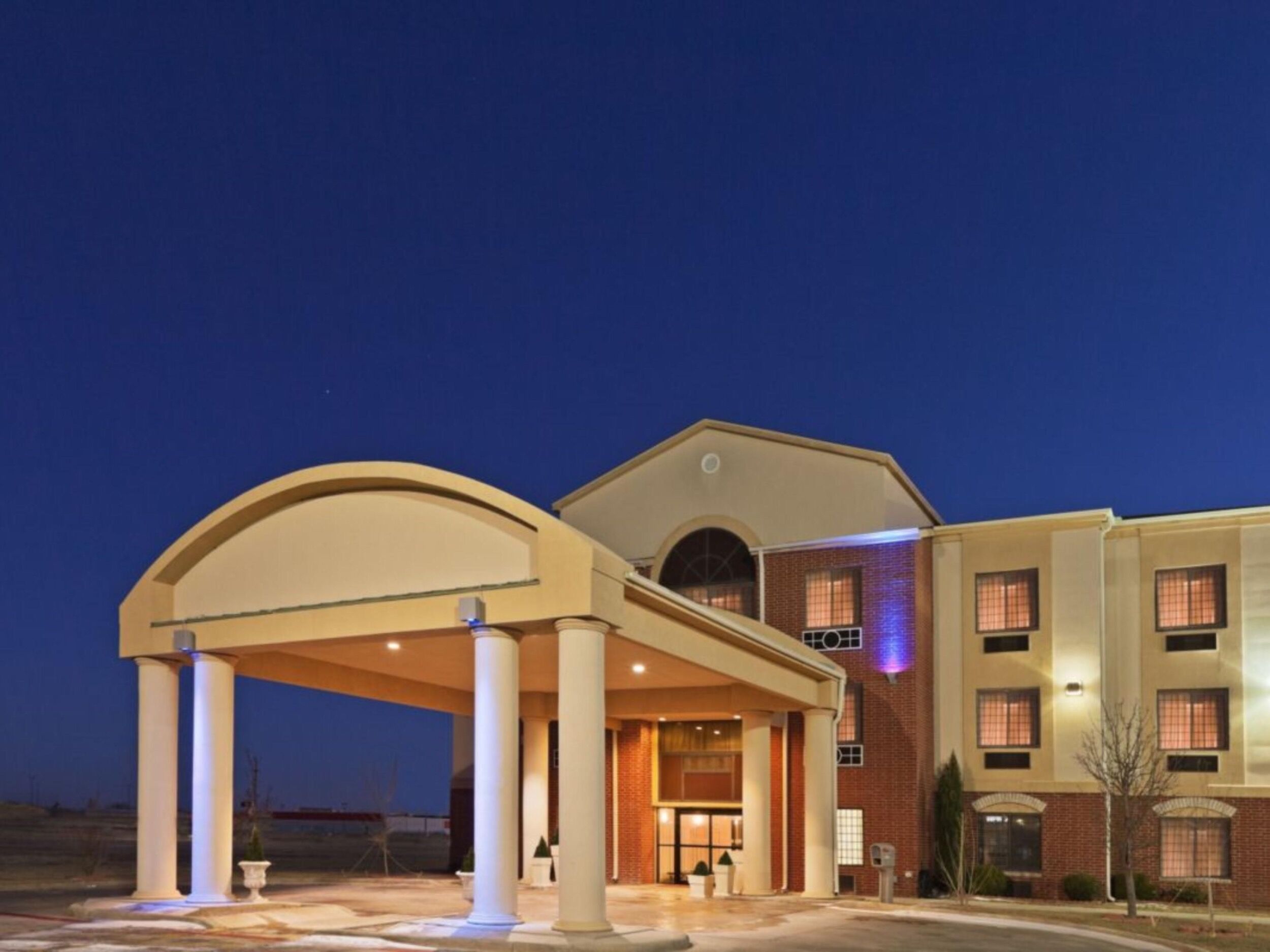 Picture of Holiday Inn Express & Suites Plainview, an IHG Hotel